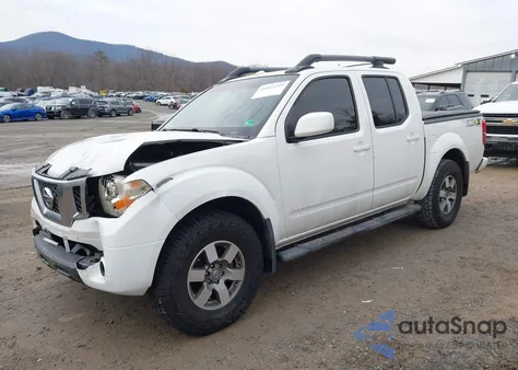 2013 Nissan Frontier Pro-4X z USA, uszkodzony, nr VIN 1N6AD0EV6DN737349